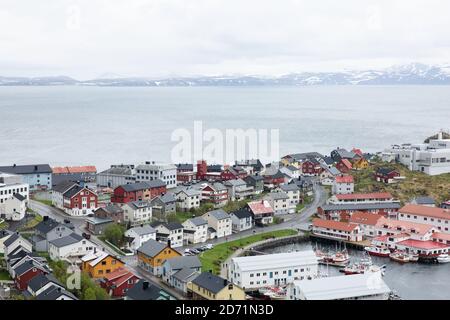 HONNINGSWAG, NORWEGEN - 21. JUNI 2017: Kultur und Leben in der nördlichsten Stadt Honningswag in Norwegen. Stockfoto