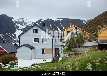 HONNINGSWAG, NORWEGEN - 21. JUNI 2017: Kultur und Leben in der nördlichsten Stadt Honningswag in Norwegen. Stockfoto