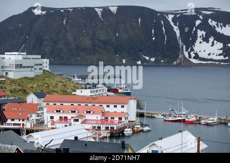 HONNINGSWAG, NORWEGEN - 21. JUNI 2017: Kultur und Leben in der nördlichsten Stadt Honningswag in Norwegen. Stockfoto