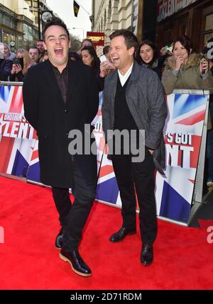 Anthony McPartlin und Declan Donnelly (Ant und Dec) bei der Ankunft in den britischen Got Talent Auditions, London Bildnachweis sollte lesen: Matt Crossick/Empics Entertainment Stockfoto