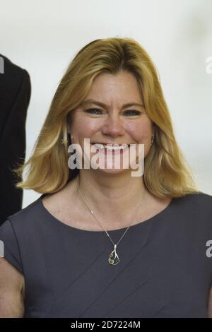 Ministerin für Bildung und Frauen und Qualitäten Justine Greening bei der wöchentlichen Kabinettssitzung in der Downing Street 10, London. Stockfoto