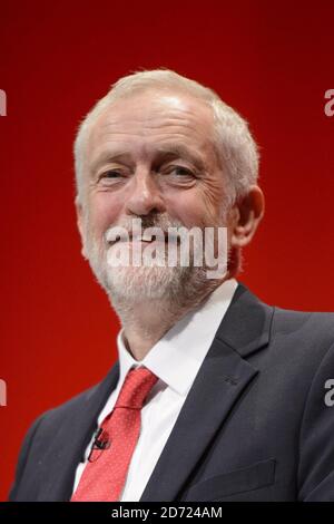 Labour-Führer Jeremy Corbyn MP spricht am vierten Tag der Labour Party Konferenz in Liverpool. Bilddatum: Mittwoch, 28. September 2016. Bildnachweis sollte lauten: Matt Crossick/ EMPICS Entertainment. Stockfoto