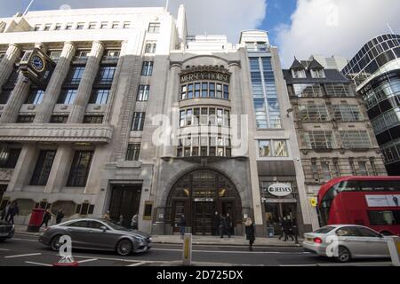 Gesamtansicht des britischen Hauptquartiers von Goldman Sachs in der Fleet Street, London. Die Bank ist eine von mehreren Gerüchten, die einen Umzug nach Frankfurt planen, nachdem Großbritannien beschlossen hat, die Europäische Union zu verlassen. Bilddatum: Freitag, 18. November 2016. Bildnachweis sollte lauten: Matt Crossick/EMPICS Entertainment Stockfoto