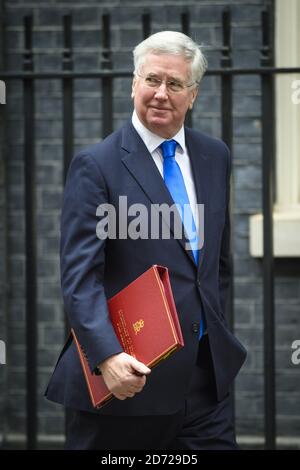 Verteidigungsminister Sir Michael Fallon vor der Downing Street 10, London, nach einer Kabinettssitzung vor dem Premierminister, die offiziell Artikel 50 auslöste. Bilddatum: Mittwoch, 29. März 2017. Bildnachweis sollte lauten: Matt Crossick/ EMPICS Entertainment. Stockfoto