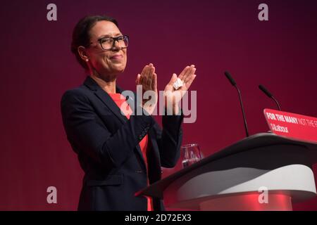 Debbie Abrahams, Schattenministerin für Arbeit und Pensionen, spricht während der Konferenz der Labour Party in Brighton. Bilddatum: Montag, 25. September 2017. Bildnachweis sollte lauten: Matt Crossick/ EMPICS Entertainment. Stockfoto