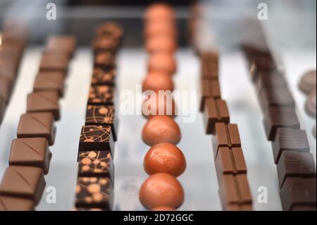 Schokolade zum Verkauf bei der Chocolate Show, in Olympia in Kensington, London. Bilddatum: Freitag, 13. Oktober 2017. Bildnachweis sollte lauten: Matt Crossick/ EMPICS Entertainment. Stockfoto