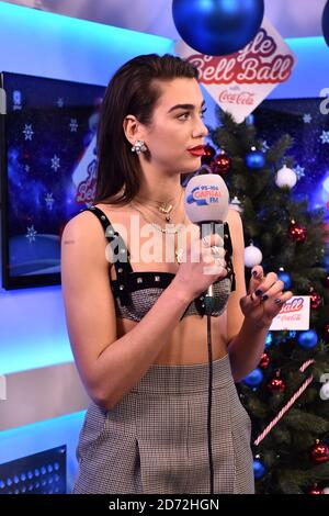 Dua Lipa wird während des ersten Tages des Capital's Jingle Bell Ball 2017 in der O2 Arena, London, interviewt. Stockfoto