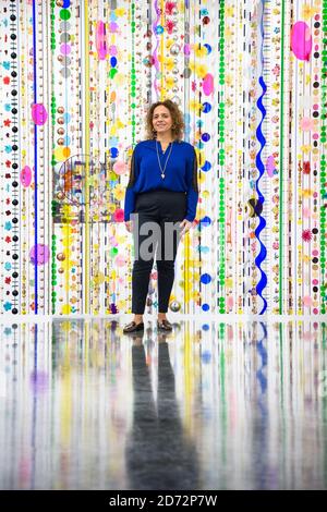 Künstlerin Beatriz Milhazes bei der Eröffnung ihrer neuen Einzelausstellung in der White Cube Bermondsey Galerie in London. Die Ausstellung "Rio Azul" läuft vom 18. April bis 1. Juli. Bilddatum: Dienstag, 17. April 2018. Bildnachweis sollte lauten: Matt Crossick/ EMPICS Entertainment. Stockfoto