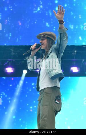 JP Cooper beim Capital's Summertime Ball mit Vodafone im Wembley Stadium, London. ... Stockfoto