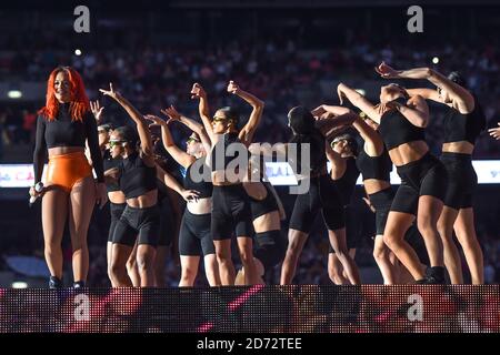 Rita Ora beim Capital's Summertime Ball mit Vodafone im Wembley Stadium, London. Stockfoto