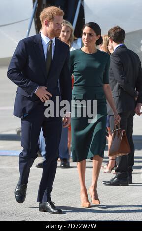 Prinz Harry und Meghan Markle, der Herzog und die Herzogin von Sussex, bei der Ankunft am Dublin Airport, Irland. Bilddatum: Mittwoch, 10. Juli 2018. Bildnachweis sollte lauten: Matt Crossick/ EMPICS Entertainment. Stockfoto