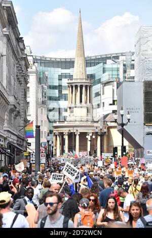 "Top Trump"-Demonstranten versammeln sich in der Regent Street in London im Rahmen der Proteste gegen den Besuch von US-Präsident Donald Trump in Großbritannien. Bilddatum: Freitag, 13. Juli 2018. Bildnachweis sollte lauten: Matt Crossick/ EMPICS Entertainment. Stockfoto