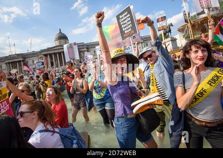 "Top Trump"-Demonstranten am Trafalgar Square, London, im Rahmen der Proteste gegen den Besuch von US-Präsident Donald Trump in Großbritannien. Bilddatum: Freitag, 13. Juli 2018. Bildnachweis sollte lauten: Matt Crossick/ EMPICS Entertainment. Stockfoto