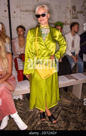 Lily Allen in der ersten Reihe während der Fashion East Spring/Summer 2019 London Fashion Week Show in Covent Garden, London. Bilddatum: Sonntag, 16. September 2018. Bildnachweis sollte lauten: Matt Crossick/ EMPICS Entertainment. Stockfoto