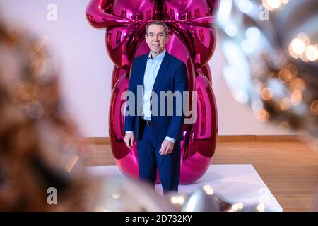 Der Künstler Jeff Koons im Ashmolean Museum in Oxford mit seiner Arbeit "Balloon Venus". Vom 7. Februar bis zum 9. Juni 2019 wird in der Galerie eine neue Ausstellung seiner Arbeiten gezeigt. Bilddatum: Montag, 4. Februar 2019. Bildnachweis sollte lauten: Matt Crossick/ EMPICS Entertainment. Stockfoto