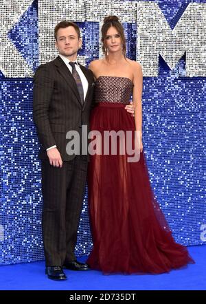 Taron Egerton (links) und Emily Thomas bei der Rocketman UK Premiere im Odeon Luxe, Leicester Square, London. Stockfoto