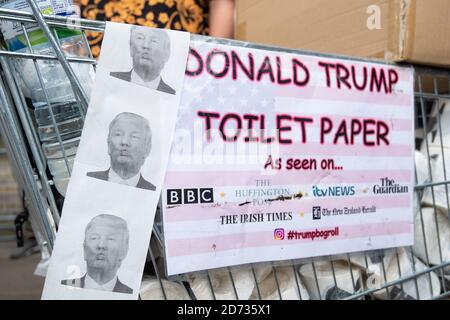 Demonstranten auf dem Parliament Square in London demonstrieren gegen den Staatsbesuch von US-Präsident Donald Trump in Großbritannien. Bilddatum: Dienstag, 4. Juni 2019. Bildnachweis sollte lauten: Matt Crossick/Empics Stockfoto