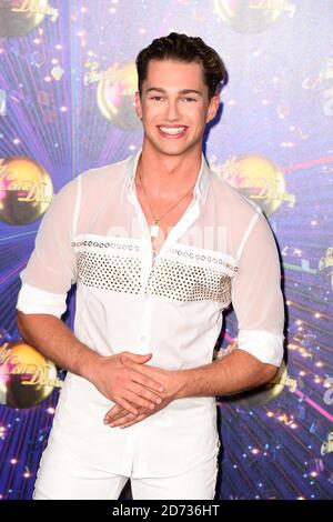 AJ Pritchard nimmt an der Strictly Come Dancing Launch im TV Centre, London Teil Stockfoto