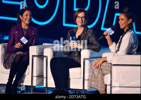 Sophie Gregoire Trudeau (links) und Julia Gillard auf der Bühne während des WE Day UK Charity Event und Konzert in der SSE Arena, Arena Square, London. Bilddatum: Mittwoch, 3. März. Bildnachweis sollte lauten: Matt Crossick/Empics Stockfoto