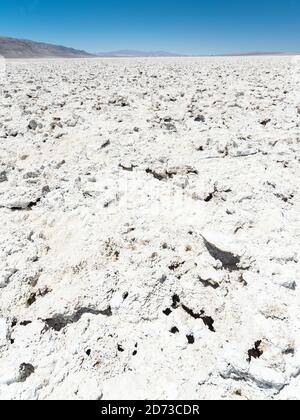 Die Salinen Salar de Pocitos im argentinischen Altiplano. Südamerika, Argentinien Stockfoto