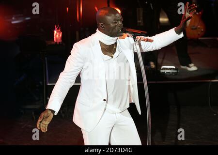 Seal konzertiert live im Shepherds Bush Empire im Westen Londons. Stockfoto