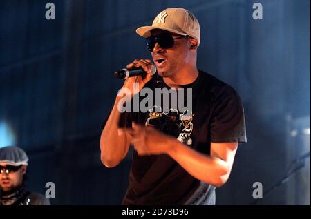 Taio Cruz spielt live während der Aufnahme von Channel 4's T-Mobile Transmission, in der RAM Brewery in Wandsworth, London. Stockfoto