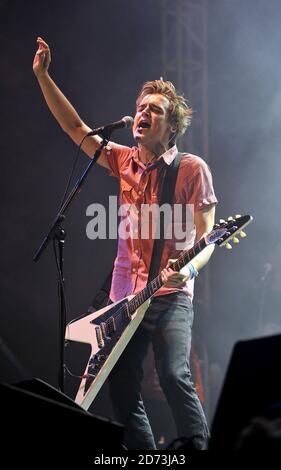 Tom Fletcher von McFly tritt am zweiten Tag des Isle of Wight Festivals in Newport auf der Isle of Wight auf. Stockfoto