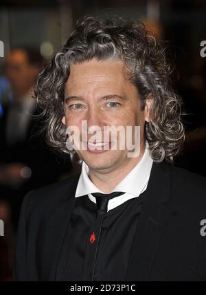 Dexter Fletcher kommt bei der Premiere von Nowhere Boy, im Odeon am Leicester Square, London, Teil des BFI 53. London Film Festival. Stockfoto