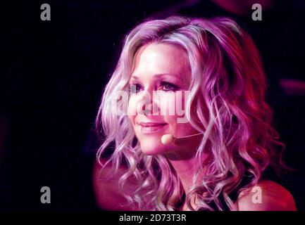 Danielle Spencer spielt live in einem Showcase ihres neuesten Albums, im Nachtclub von Madame JoJo im Zentrum von London. Stockfoto