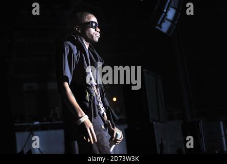 Tinchy Stryder spielt live im Roundhouse in Camden, im Norden Londons. Stockfoto