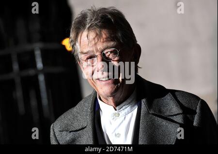 John Hurt kommt zum 54. BFI London Film Festival Auszeichnungen bei LSO St Luke's in East London Stockfoto