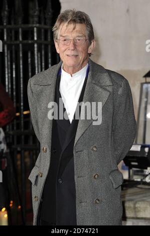 John Hurt kommt zum 54. BFI London Film Festival Auszeichnungen bei LSO St Luke's in East London Stockfoto