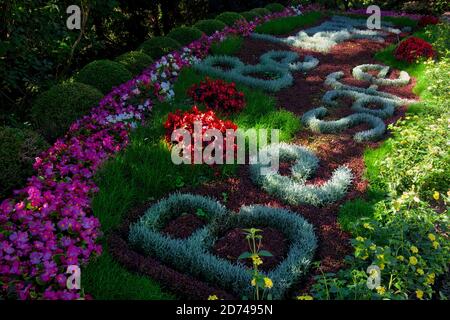 Wohlwollen-Zeichen auf öffentlichen Park während der Quarantäne. Coronavirus, COVID-19 Stockfoto