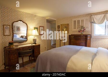 Klassisches Schlafzimmer in einem Cooperstown B&B, New York State, USA Stockfoto