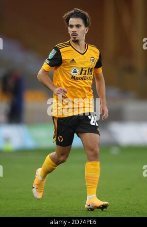 Wolverhampton Wanderers' Vitinha während des Carabao Cup zweiten Runde Spiel in Molineux, Wolverhampton. Stockfoto