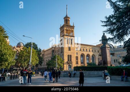 Tiflis, Georgien - 18. Oktober 2020: Die Georgische Nationale Akademie der Wissenschaften in Tiflis Stockfoto