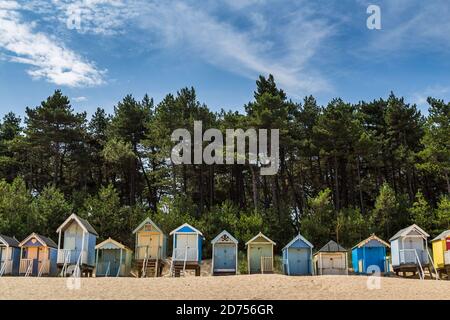 Strandhütten bei Wells am Meer an der Nordnorfolkküste. Stockfoto