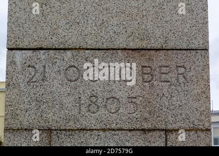 Das Datum der Schlacht von Trafalgar in Stein gemeißelt Lesung 21 Oktober 1805 Stockfoto