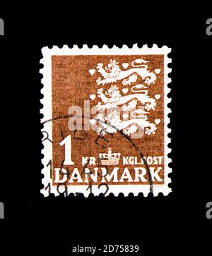 MOSKAU, RUSSLAND - 25. NOVEMBER 2017: Eine in Dänemark gedruckte Briefmarke zeigt Wappen, Serie, um 1946 Stockfoto