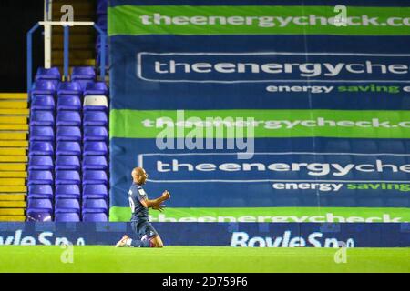 Birmingham, Großbritannien. Oktober 2020. Andre Aiew von Swansea City feiert seinen Ausgleich während des Sky Bet Championship-Spiels zwischen Coventry City und Swansea City am 20. Oktober 2020 in St. Andrews, Birmingham, England. Foto von Nick Browning/Prime Media Images. Kredit: Prime Media Images/Alamy Live Nachrichten Stockfoto