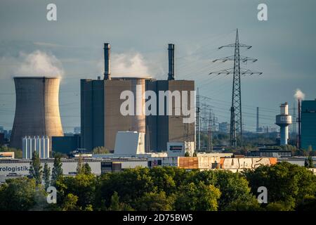 Gaskraftwerk Duisburg-Huckingen, betrieben von RWE, auf dem Gelände der Hüttenwerke Krupp Mannesmann, Stahlwerk, HKM, Rhein, Duisburg, Deutschland Stockfoto