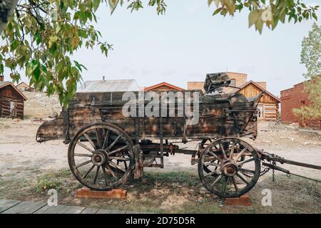 Alter Wagen, verlassen in der Geisterstadt South Park City (Fairplay) Colorado Stockfoto