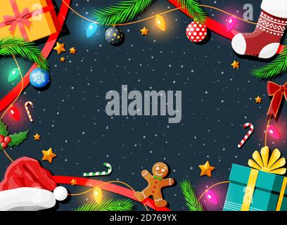 Weihnachten Grußkarte Hintergrund. Geschenkboxen, Kerzenständer, Stechpalme, Socke, Hut, Lebkuchenmann, Kugelfellzweige. Wünsche Geschenke Weihnachten Silvester. Vektorgrafik flach Stil Stock Vektor