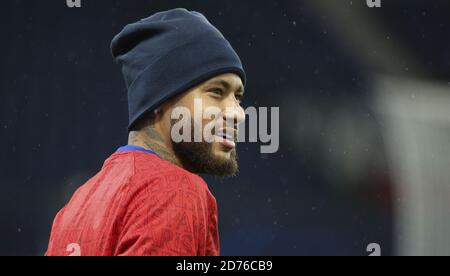 Eymar Jr von PSG beim Aufwärmen vor der UEFA Champions League, Gruppenphase, Gruppe H Fußballspiel zwischen Paris Saint-Germain (PSG) und Manche Stockfoto