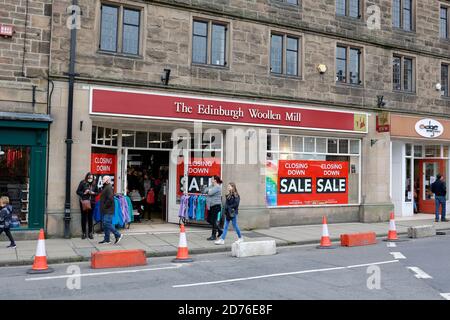 Edinburgh Woolen Mill Schließung Verkauf UK Stockfoto