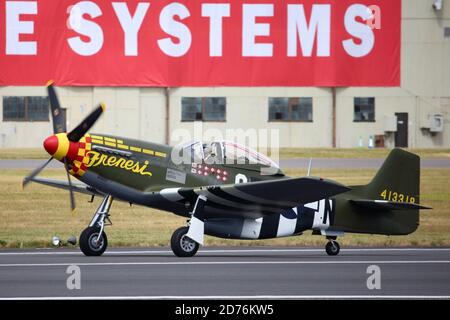 Nordamerikanischer P-51D 'Frenesi' landet bei RIAT 2017, RAF Fairford, Großbritannien Stockfoto