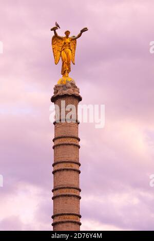 Paris, Frankreich - Statue auf dem Palmier Brunnen am Place du Chatelet Platz. Stockfoto