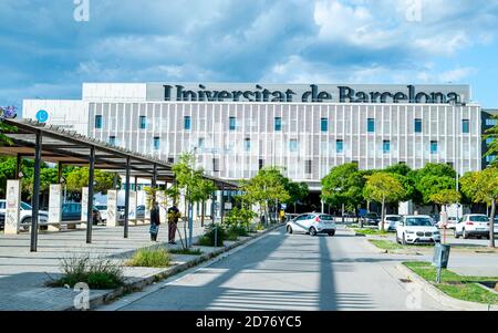 HOSPITALET DE LLOBREGAT, SPANIEN - 15. OKTOBER 2020: Der Campus de Ciencies de la Salut de Bellvitge, der Campus der Medizin der öffentlichen Universität von Stockfoto