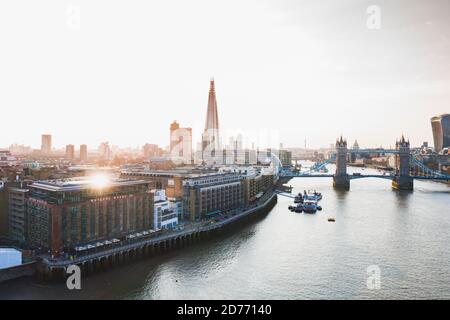 London, Vereinigtes Königreich - April 01 2019:Luftbild von London und der Themse, England, Vereinigtes Königreich Stockfoto