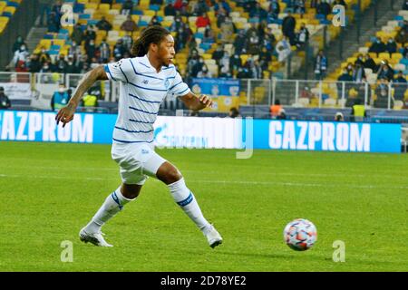 Gerson Rodrigues von Dynamo Kiew in Aktion beim UEFA Champions League Gruppenfußballspiel zwischen Dynamo Kiew und Juventus am 20. Oktober 2020 in Kiew, Ukraine. (Foto: Aleksandr Gusev / Pacific Press/Sipa USA) Stockfoto